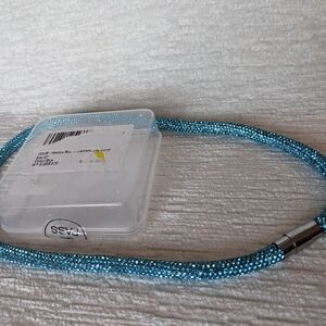 Fashion Dog Collar 22" Long Blue. Magnetic Twist Closure Not Adjustable L/Xl Dog